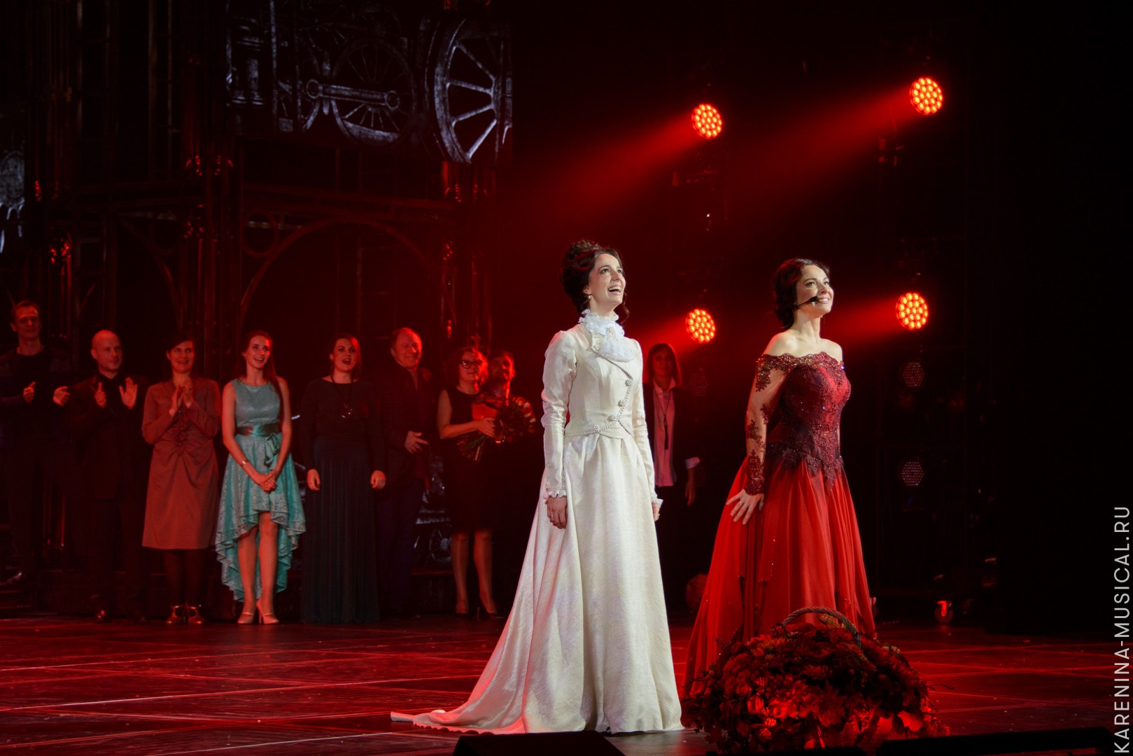 Валерия Ланская и Екатерина Гусева (исполнительницы роли Анны Карениной)